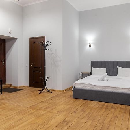 Apartment On Stavropihiiska Street 3 Λβιβ Εξωτερικό φωτογραφία